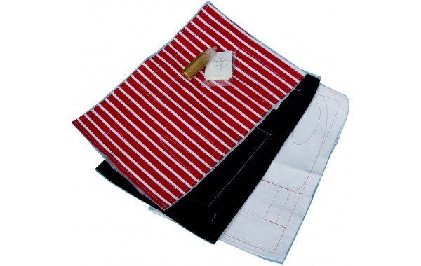 Marie Kruse white-navy-red pre-sewn kit