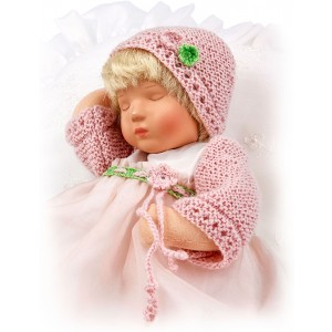 Rosa, sleeping Däumlinchen doll