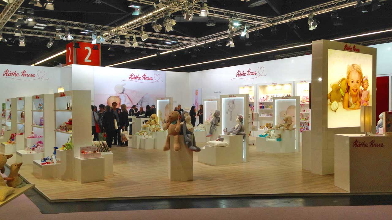 An overview of the Kãthe Kruse booth